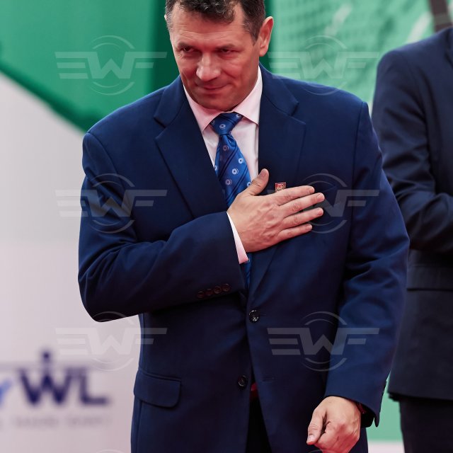 JR_W55B_U23_W55B_1NC9502.jpg