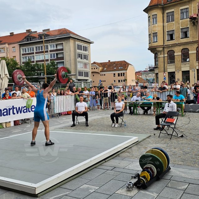 b73660b2-4bd4-4498-92ea-328e0ec58c85.jpg